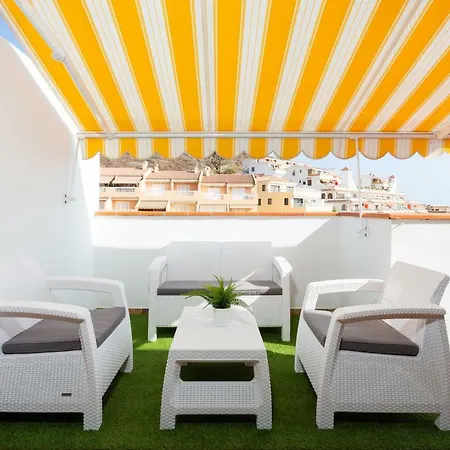 Dos Terrazas: ático En Complejo Residencial * Playa de las Americas (Tenerife)