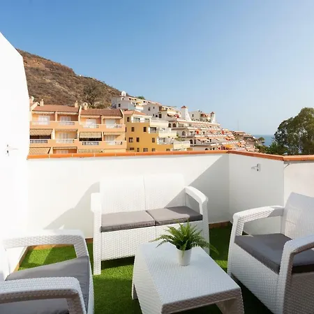 Apartamento Dos Terrazas: ático En Complejo Residencial *