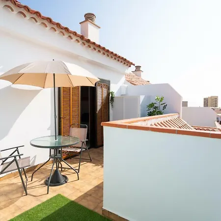 Dos Terrazas: ático En Complejo Residencial * Playa de las Americas (Tenerife)